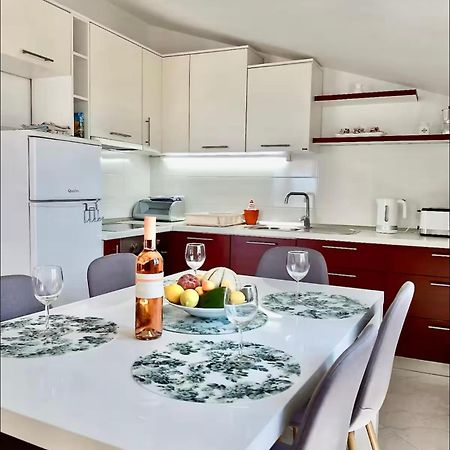 Apartmani Attila Trogir Exterior foto