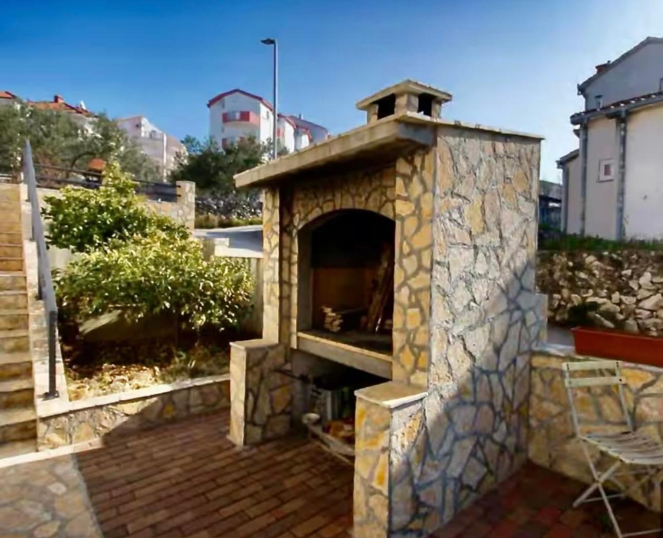 Apartmani Attila Trogir Exterior foto