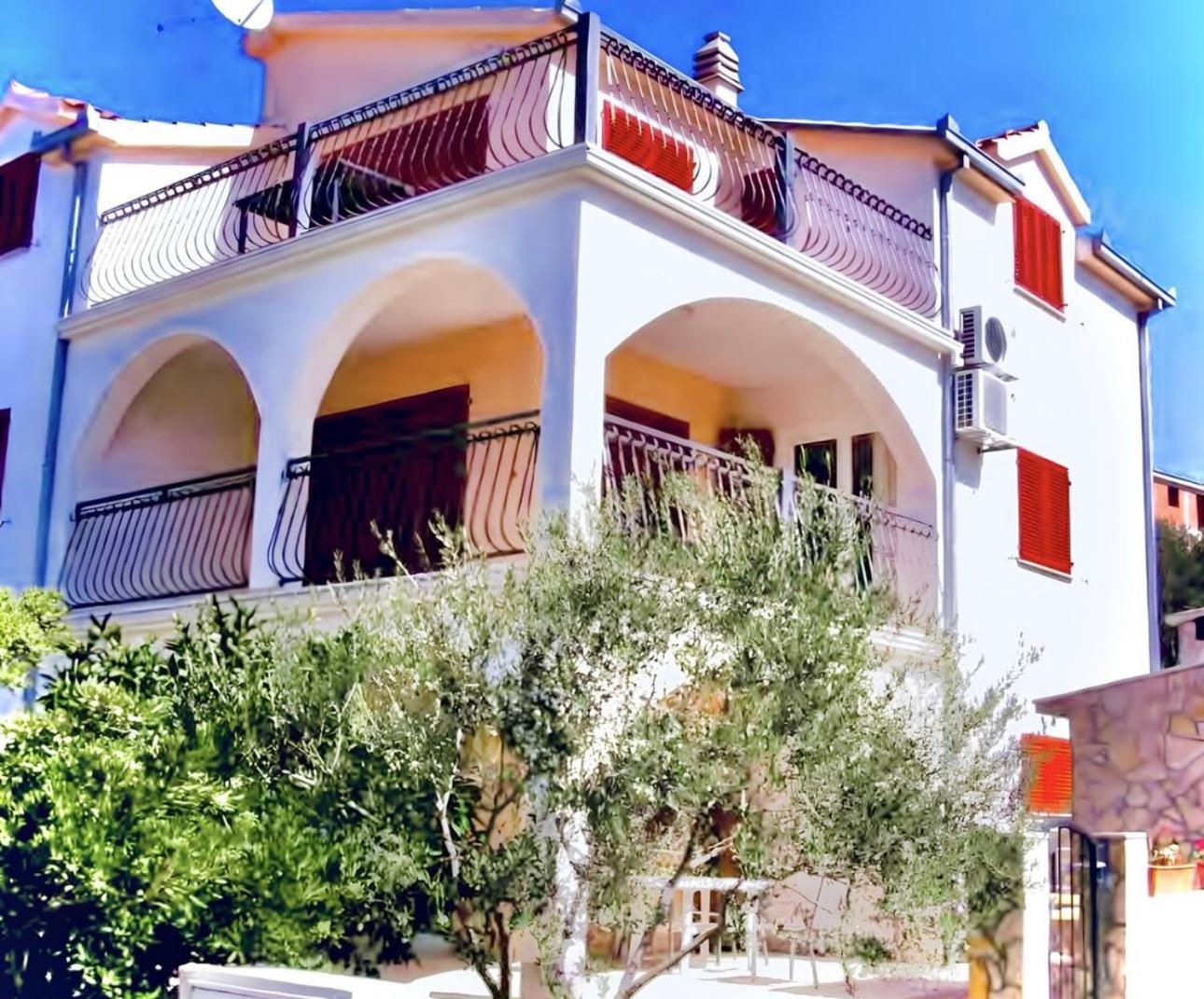 Apartmani Attila Trogir Exterior foto